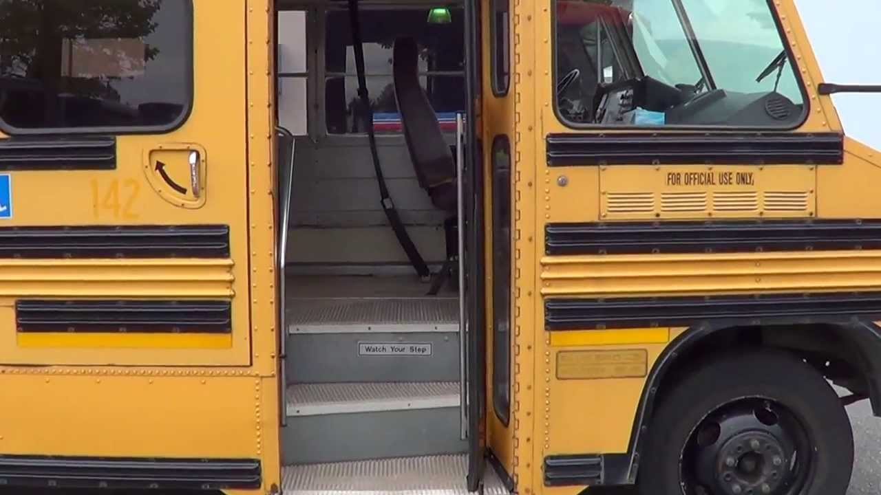 school-bus-risers